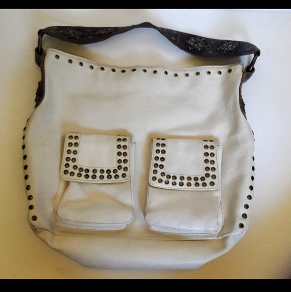 Betsey Johnson ☆ Rare Htf White Studded Leather Hobo Chunky Handbag Shoulder Bag - Picture 5 of 8